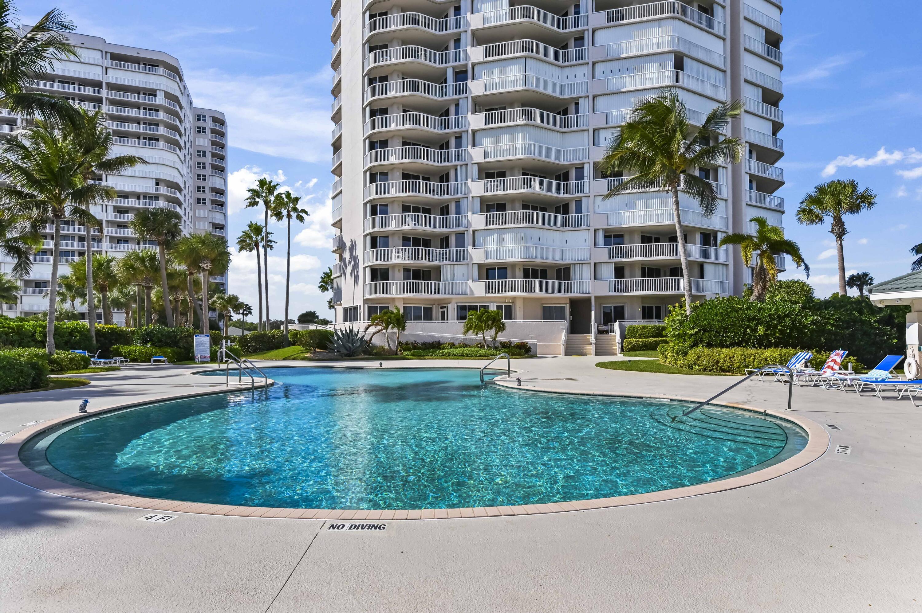 Image 3: 71 Swimming Pool 013