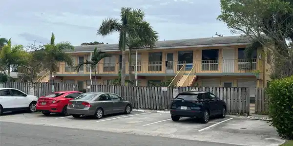 2716 NE 30th Pl