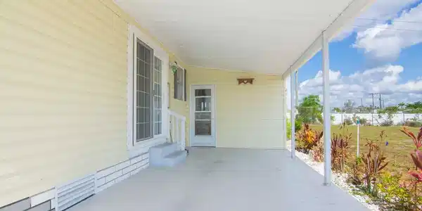 Image 3: Resized001
