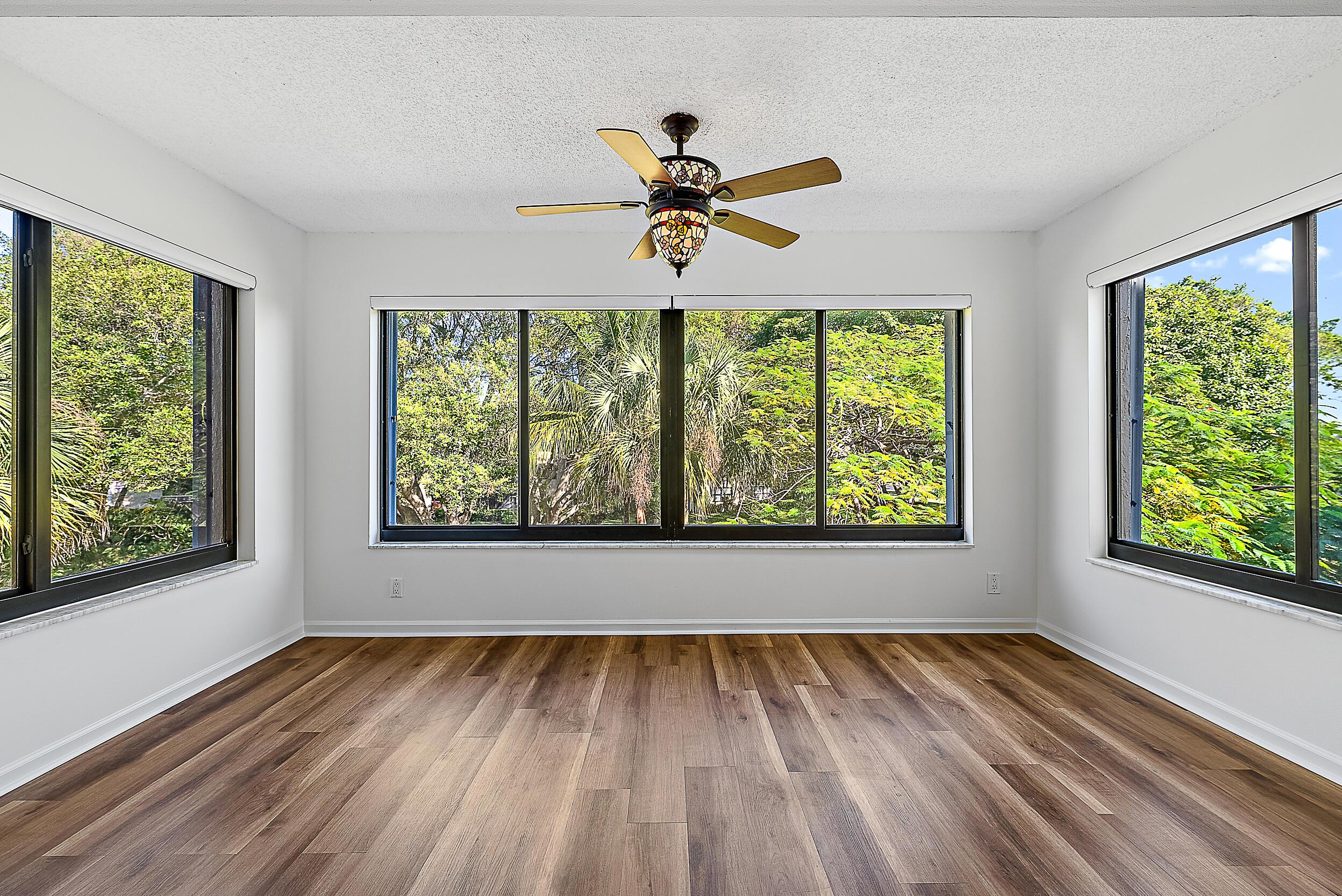 Image 4: Florida Room