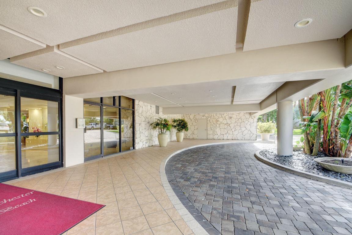 Image 3: Entry