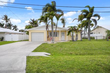 1459 SW Seahawk Way