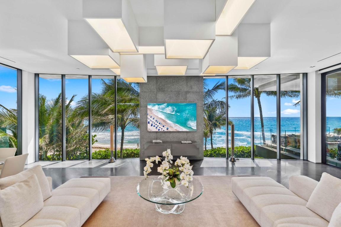 Image 2: Family Room