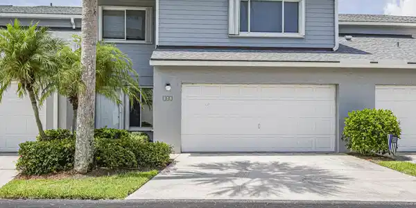4949 N Highway A1a