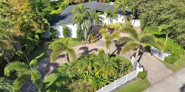 2525 SE 7th Drive