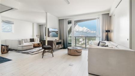 3101 Bayshore Drive