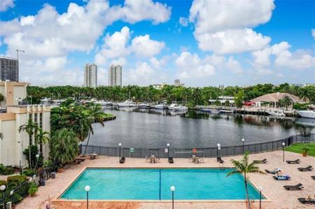 2000 Atlantic Shores Boulevard
