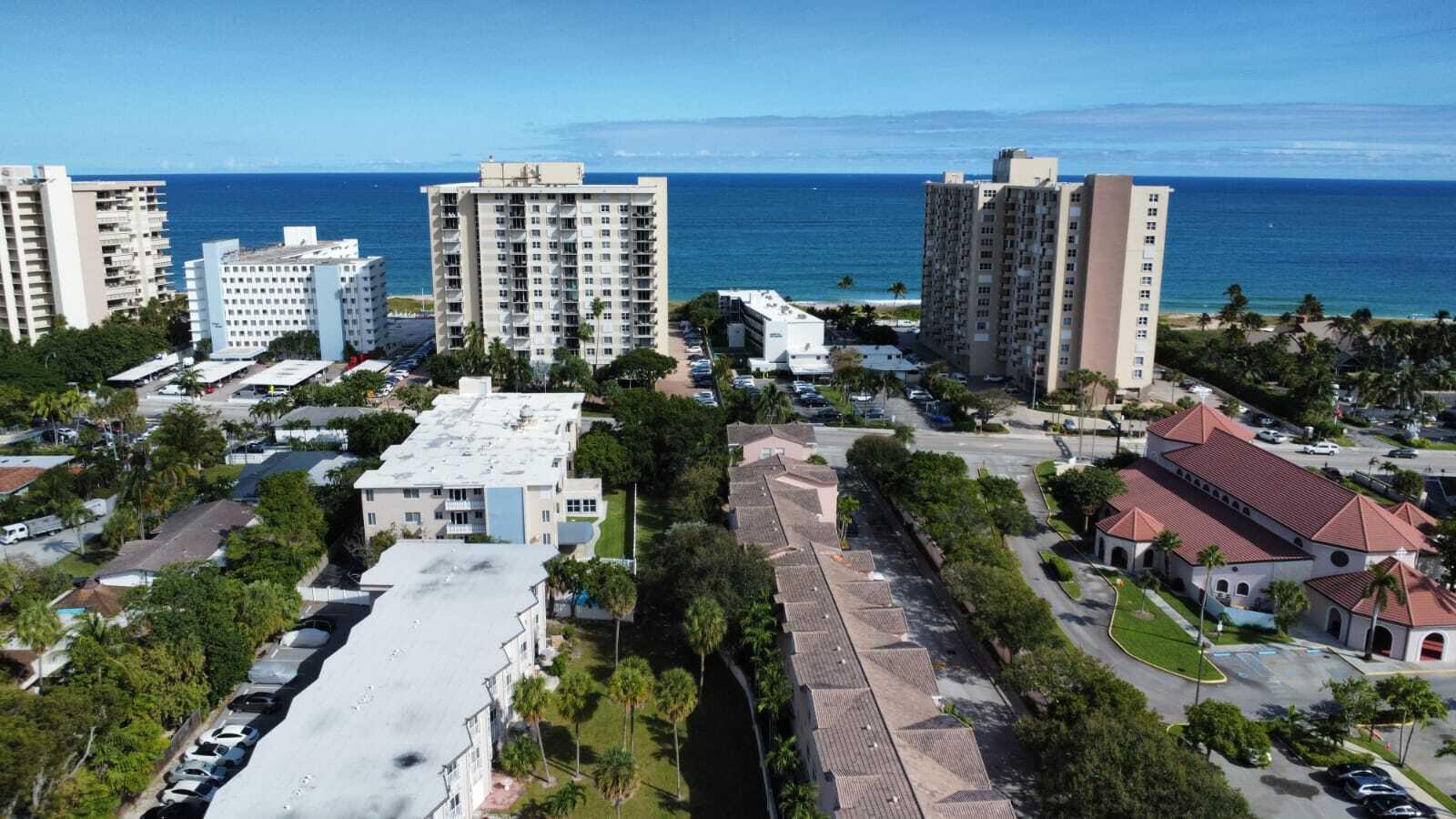 Image 1: OVERHEAD VIEW
