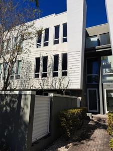 711 SE 16th Court
