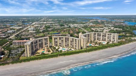 300 Ocean Trail Way