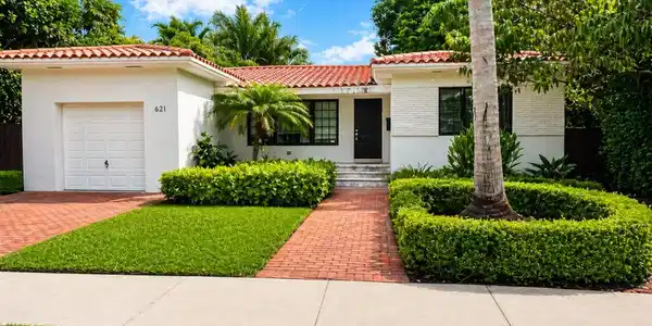 621 NE 56th Street