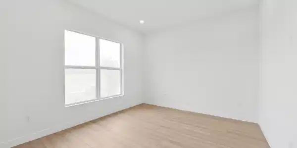 Image 2: Flex Room
