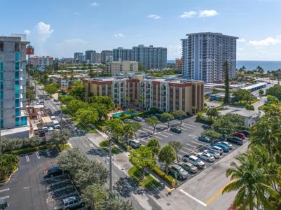 400 N Riverside Drive