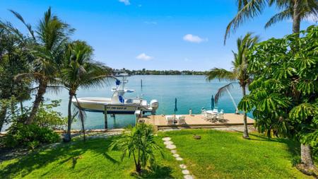1305 Peninsular Road