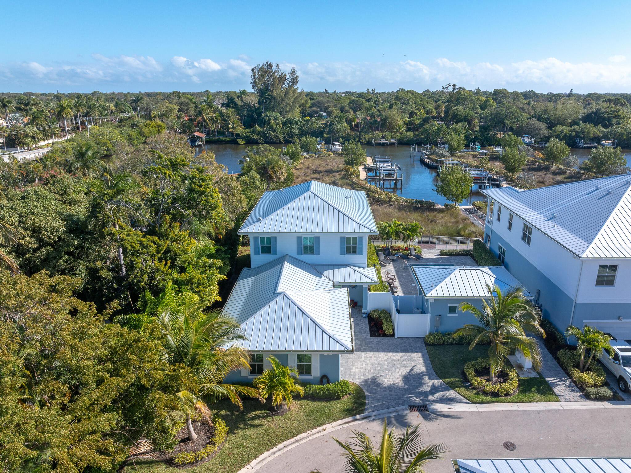 Image 2: 4659_SE_Manatee_Way_Stuart_FL_34997-2