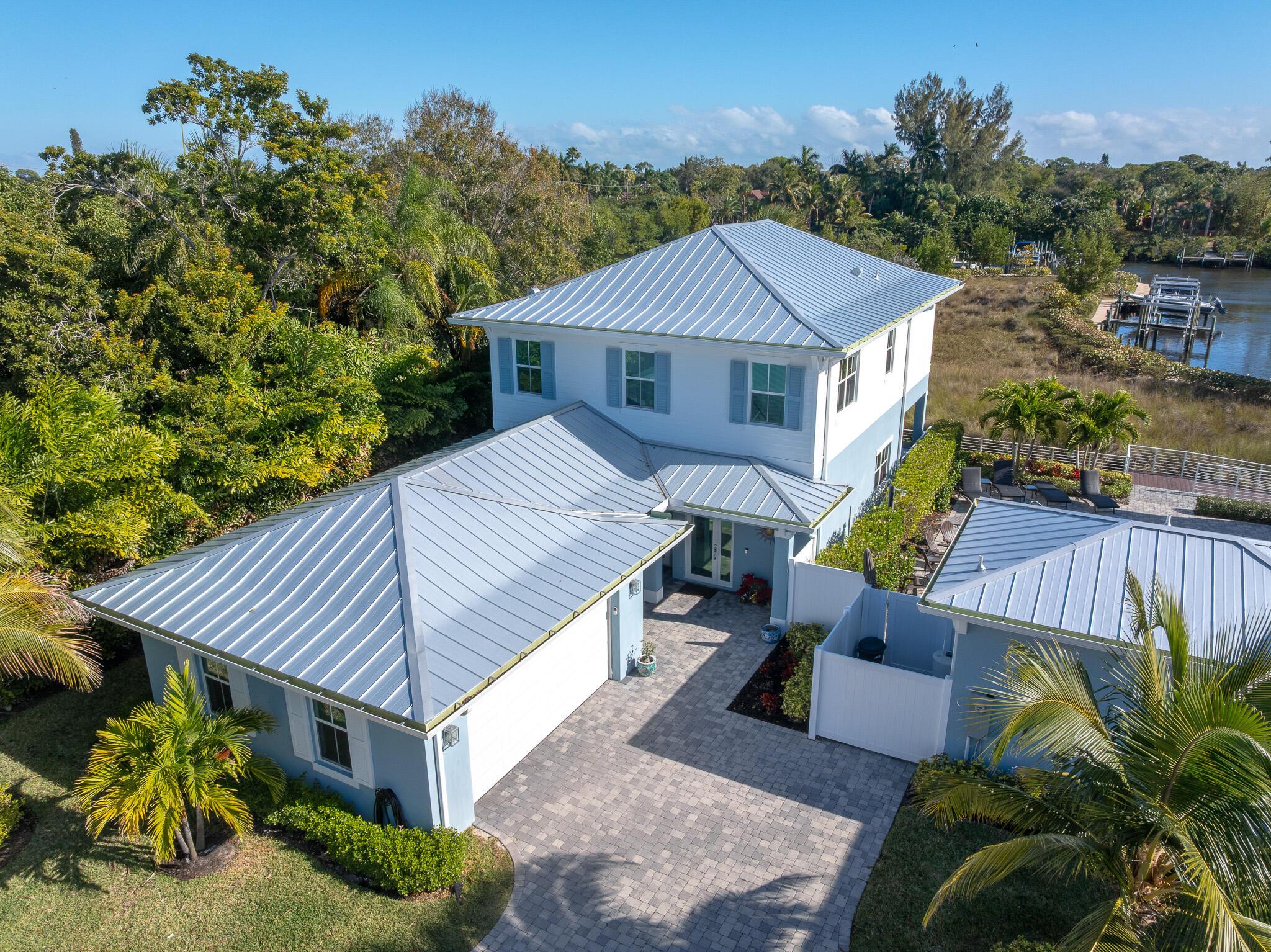 Image 4: 4659_SE_Manatee_Way_Stuart_FL_34997-3