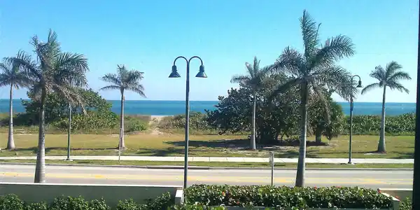 801 S Ocean Drive