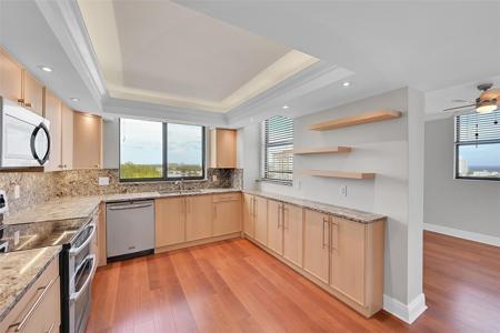 2900 NE 14th Street Causeway