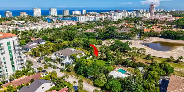 442 E Royal Palm Road