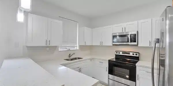 Image 2: KITCHEN ANGLE