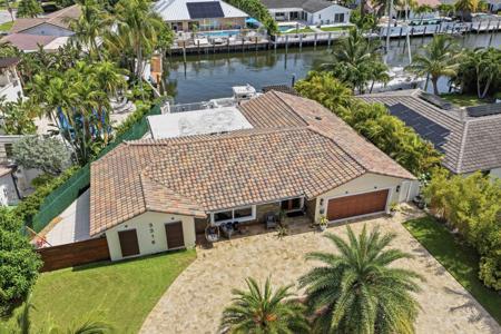 3316 NE 40TH Court