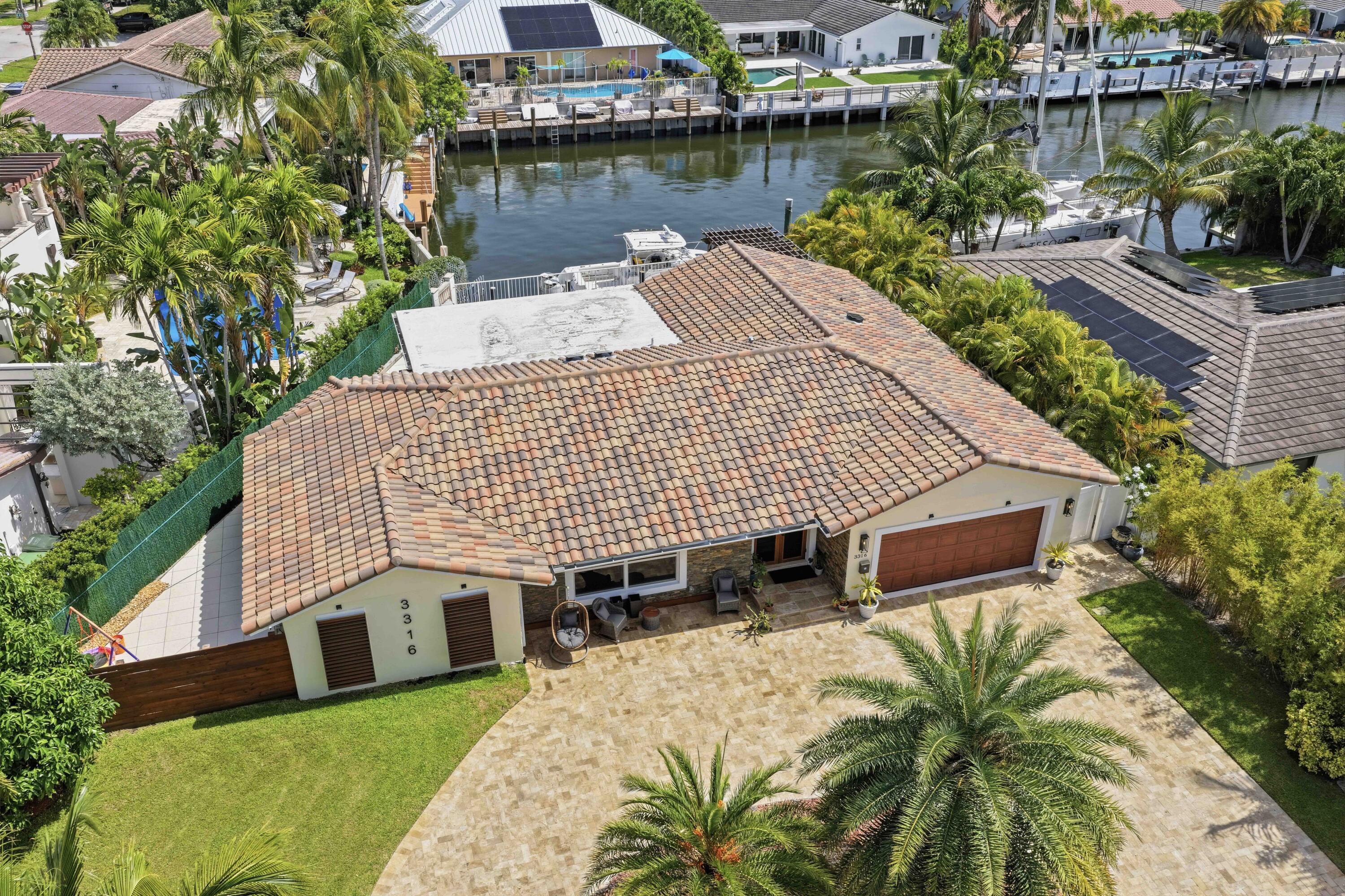 Image 1: INCREDIBLE Updated Waterfront Home. Dock, pool, ne