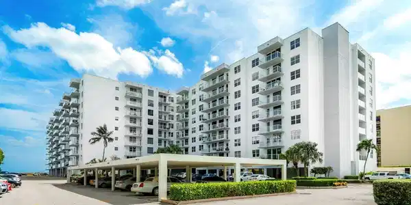 Image 3: 034-3450SouthOceanBoulevard-501-PalmBeac
