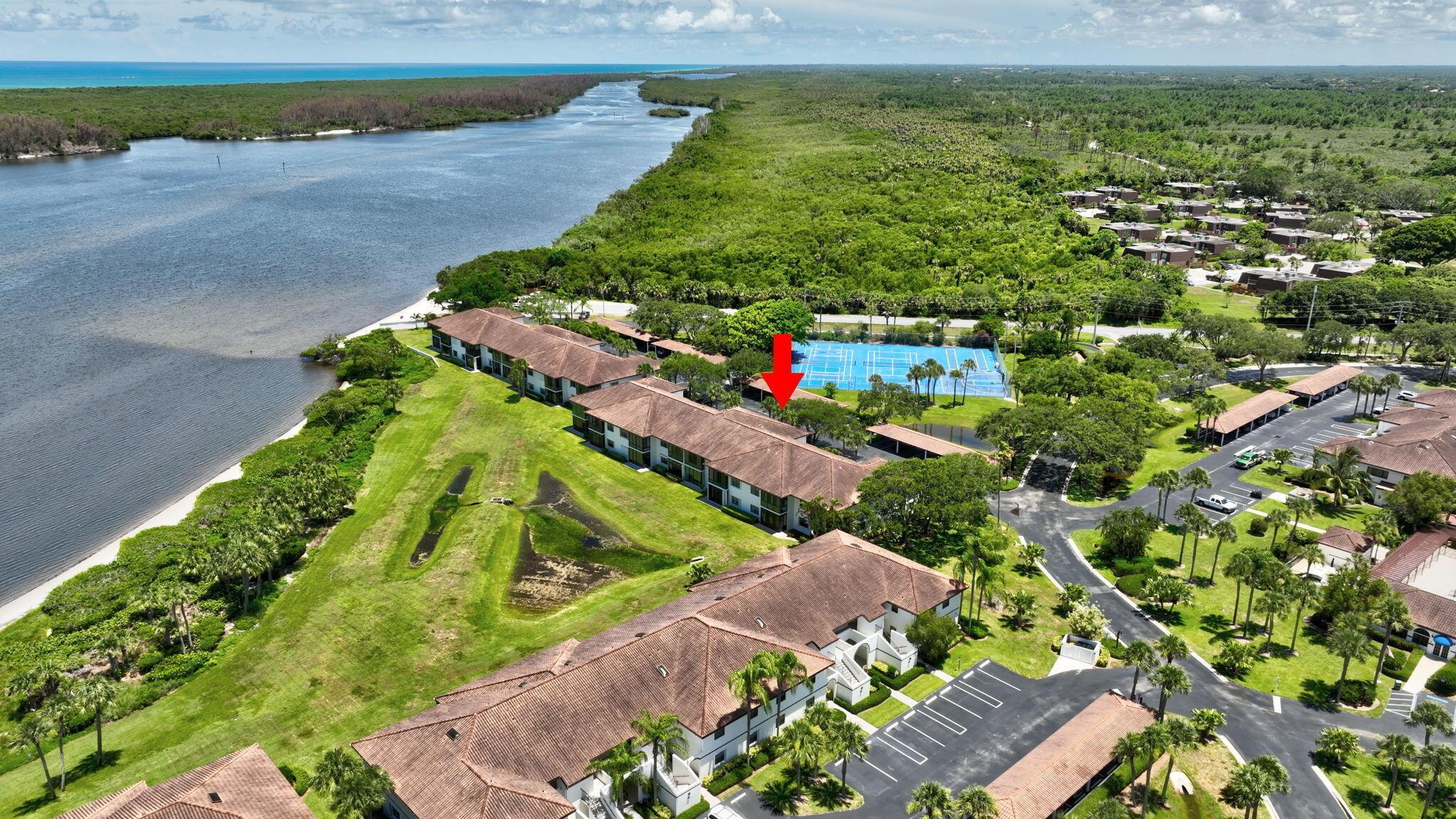 Image 2: Hanson Landing Condo