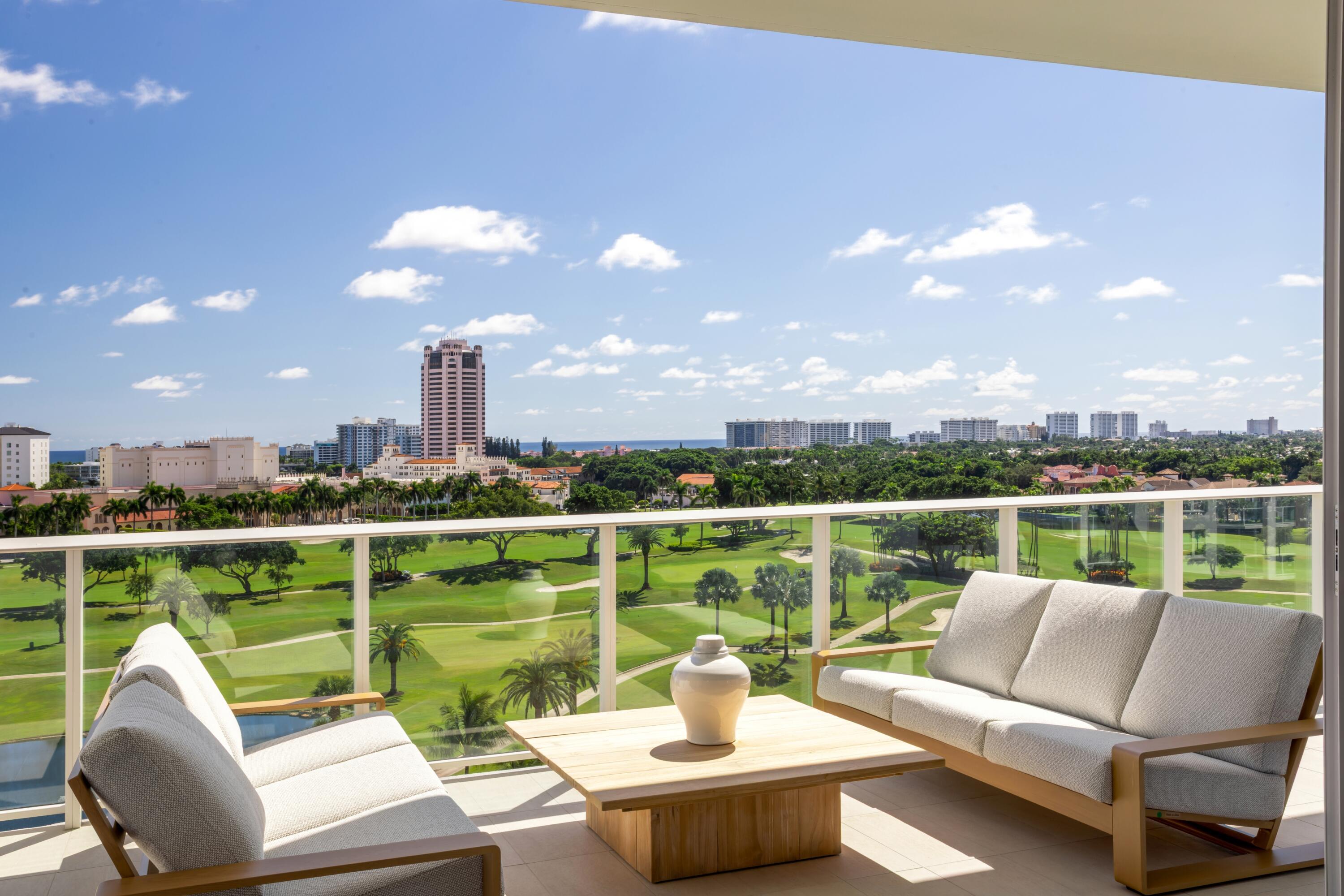 Image 2: BALCONY SEATING