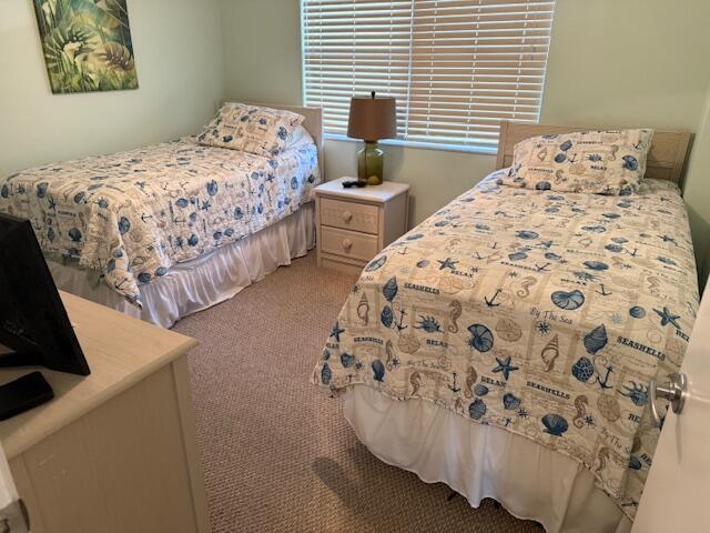 Image 3: 3
