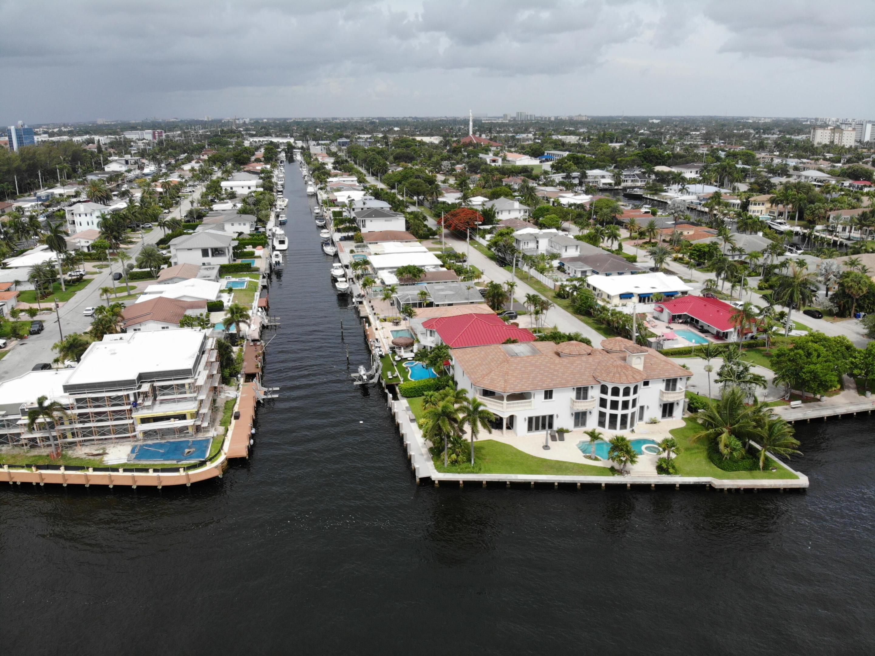Image 3: Easy access to the Intracoastl