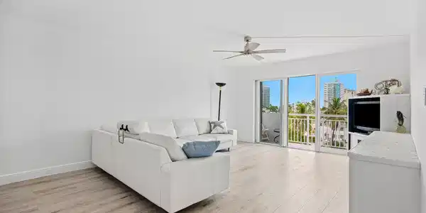 550 Bayshore Drive