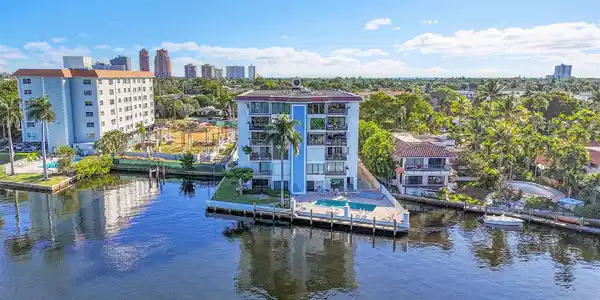 1839 Middle River Drive