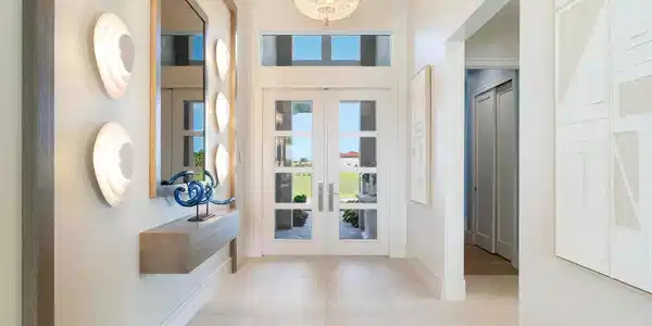 Image 3: Foyer