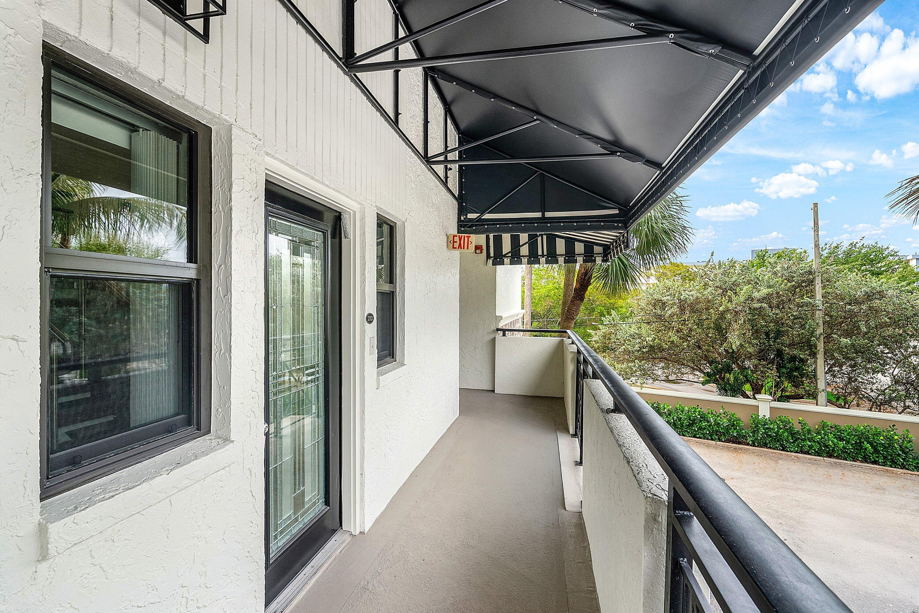 Image 2: 003-1035Southeast6thAvenue-213-DelrayBea
