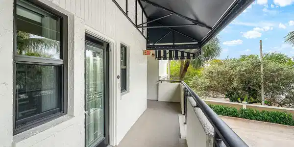 Image 2: 003-1035Southeast6thAvenue-213-DelrayBea