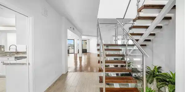 Image 4: 005-1035Southeast6thAvenue-213-DelrayBea