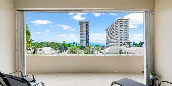Image 2: 030-1299SouthOceanBoulevard-R11-BocaRato