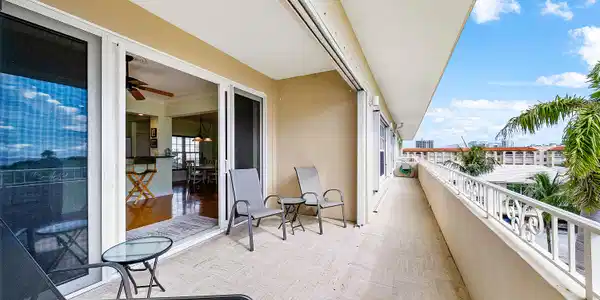 Image 4: 033-1299SouthOceanBoulevard-R11-BocaRato
