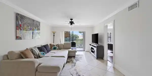 Image 2: Living Room