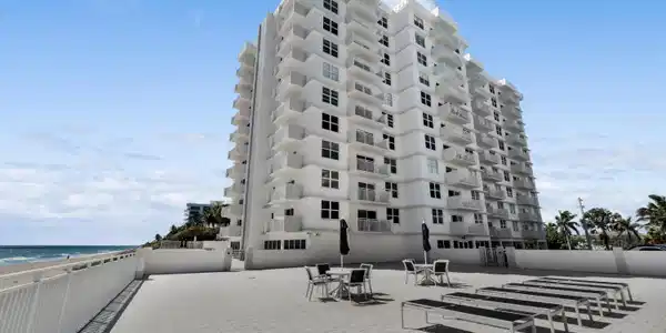 Image 3: 4511 S Ocean Blvd U205-27