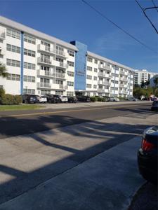 550 Bayshore Dr