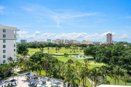 550 SE Mizner Boulevard