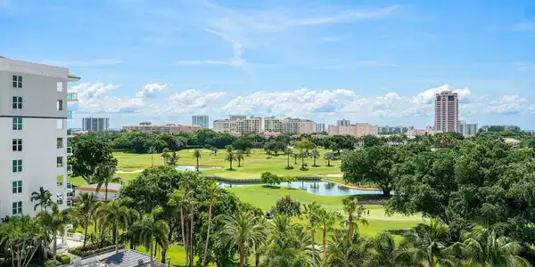 550 SE Mizner Boulevard