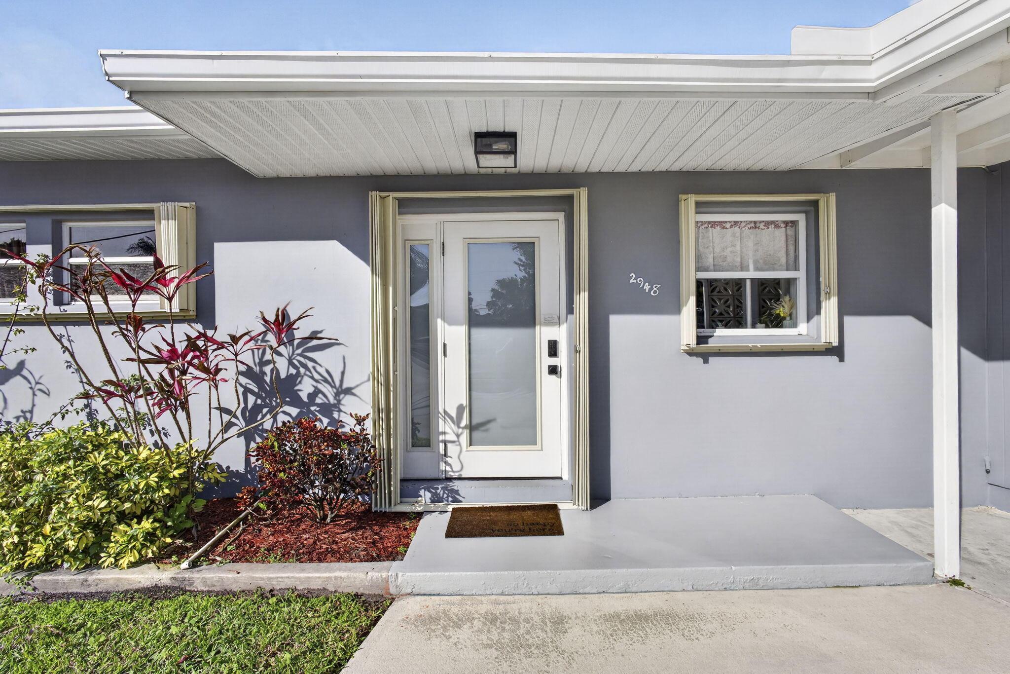 Image 3: Front Entry