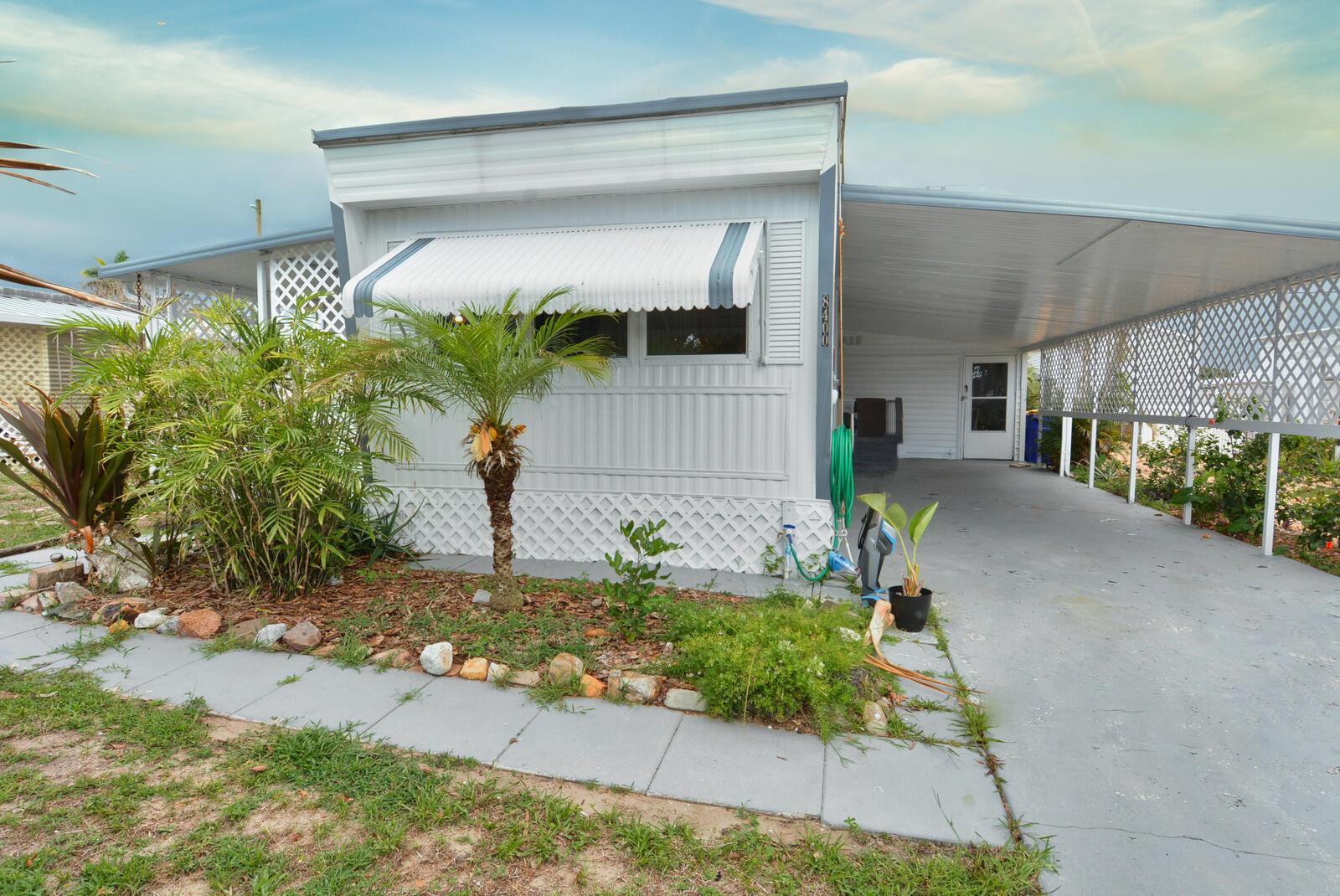Image 2: Front 1