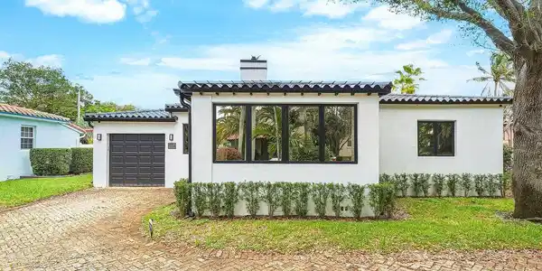 Image 2: 002-1617AdamsStreet-Hollywood-FL-33020-S