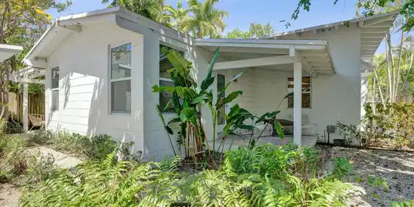 1524 SE 1st Street