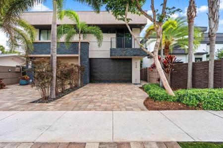 928 NE 16th Avenue