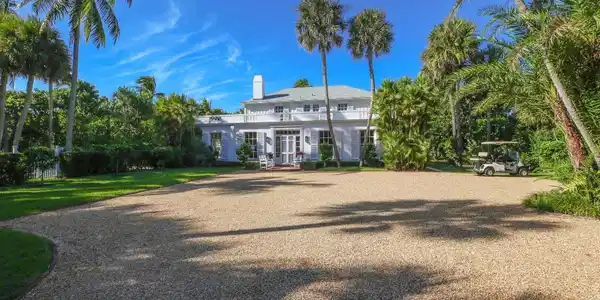 128 S Beach Road